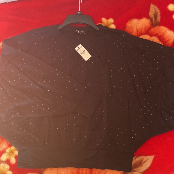 Brand new Express wide sleeves sweater - Picture 3 of 5